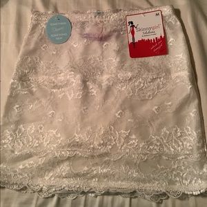 Sliming slip w/ thong and garter belt straps